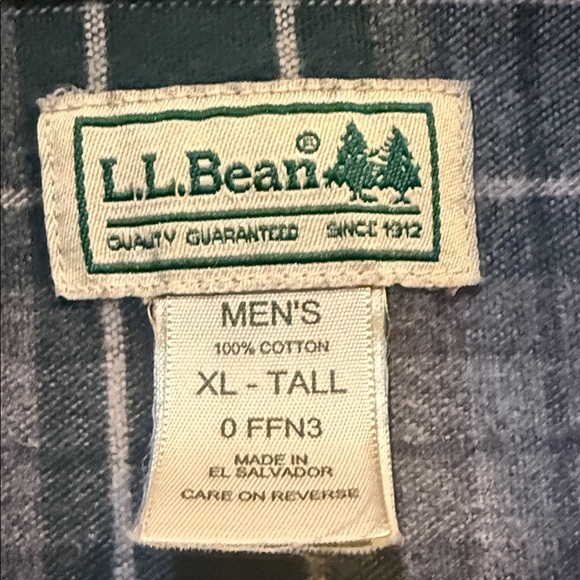 3/$20 L.L. Bean Men's Plaid Button-Down Shirt - Green and Gray - Picture 2 of 4